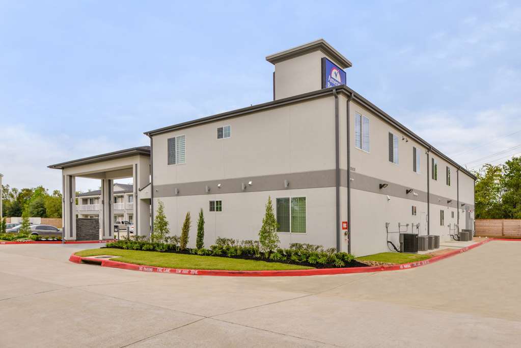 Hotel Palace Blue Tomball Parkway