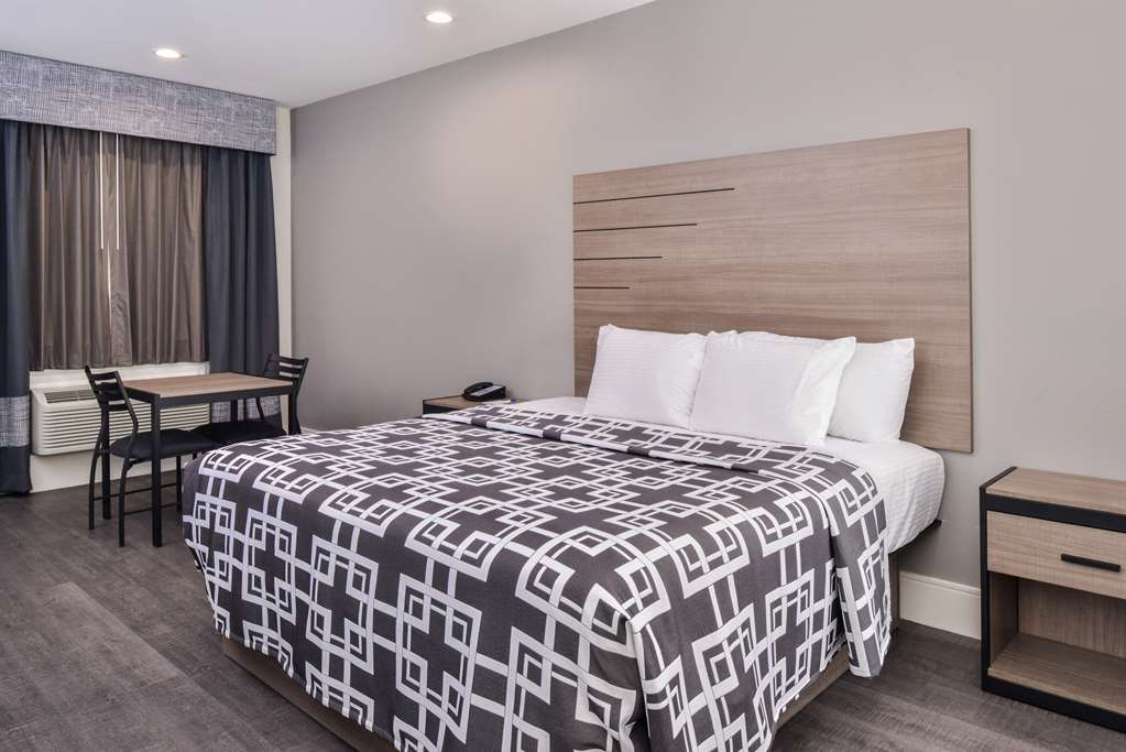 Hotel Palace Blue Tomball Parkway 2*