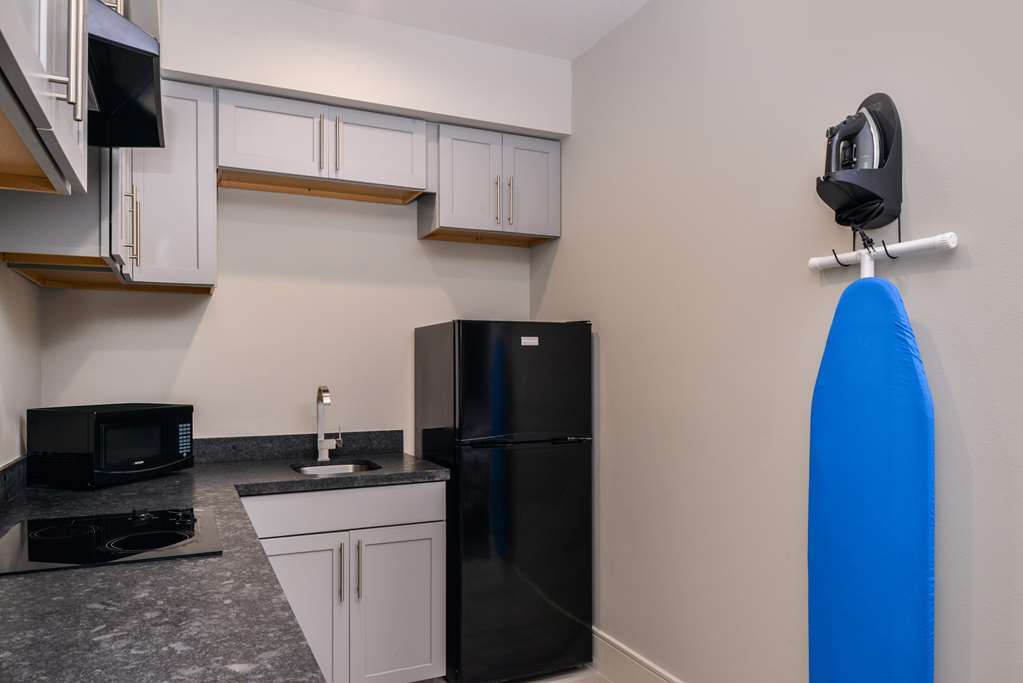 Palace Blue Tomball Parkway 2*